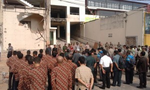 Gedung Heaven di Jakarta Roboh, Dua Korban Masih Terjepit