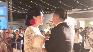 Unggah Video Pesta Pernikahan, Derby Romero Bikin Baper Cium Bibir Istri