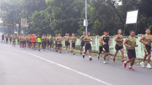 Brigif Raider 9 Kostrad Jaga Fisik Prajurit Dengan Lari 10 Km