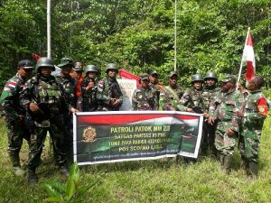 Satgas Yonif PR 432 Kostrad Cek Patok MM 2.3 Bersama Danramil Arso