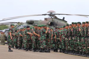 Satgaskes TNI Yang Dipimpin Danyonkes 2 Kostrad Dilepas Panglima TNI Ke Papua