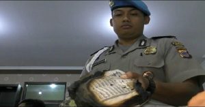 25 Alquran di Masjid Al Iman di Kulon Progo Dibakar Wanita Misterius di Kamar Mandi