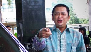 Baru Tiga Hari Menjabat Ketua DPR, Bambang Soesatyo Didemo