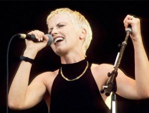 Vokalis The Cranberries, Sang Pelantun Lagu Zombie itu Meninggal Dunia!