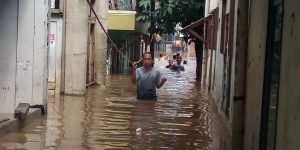 Belum Surut, Banjir di Kampung Melayu Capai 3 Meter