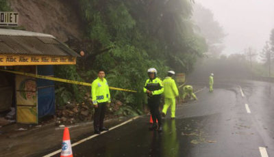 Longsor di Puncak, 2 Orang Tewas 4 Hilang