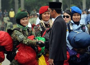 Satu Lagi Peterjun Kowad Kebanggan Kostrad Beraksi di Hadapan Presiden RI