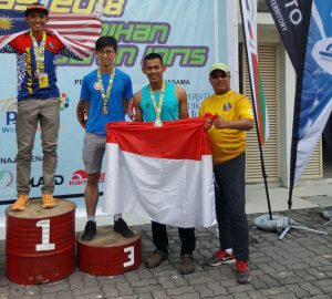 Prajurit Yonkav 8 Kostrad Mengukir Prestasi Orienteering di Malaysia