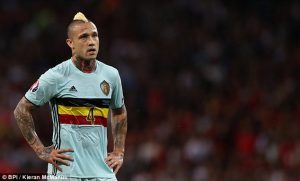 Radja Nainggolan Pensiun Usai Dicoret Belgia, Suporter Marah dan Bikin Petisi