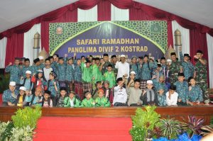 Safari Ramadhan Pangdivif 2 Kostrad Bersama Prajurit Brigif PR 18, Yonif PR 502 dan Ki Kav 8 Kostrad