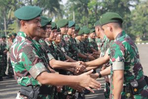 Kembali Cuti Lebaran Pangdivif 1 Kostrad Halal Bihalal Bersama Prajurit