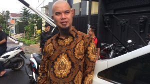 Belum Juga Bayar Hutang, Ahmad Dhani Disindir Pedagang Pasar Antik Lewat Video Ini