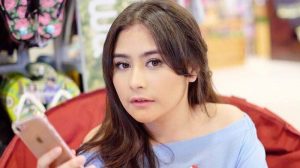 Diejek Gendut Hingga Hamil Saat Liburan Bareng Pacar, Prilly Latuconsina ‘Tampar’ Netizen dengan Bukti Ini