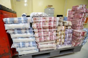 Rupiah Menguat Tipis ke Rp14.097/USD