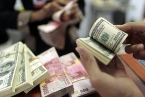 Rupiah Diprediksi Menguat ke Level Rp 13.800