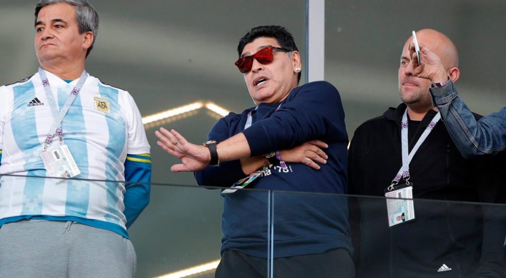 Maradona Kecam Jorge Sampaoli: “Pelatih tak Becus, Sebaiknya Jangan Pulang ke Argentina!”
