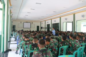 Prajurit Yonif Mekanis Raider 412 Kostrad Mendapat Pembekalan Dari Bea Dan Cukai Serta dari Dinas Pendidikan