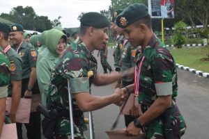 Pelepasan Pindah Satuan dan Pemberian Penghargaan Anggota Yonif Raider 509 Kostrad