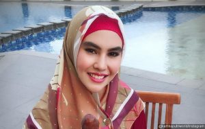 Kartika Putri Menikah Diam-diam di Tanah Suci, Ibunda: No Coment