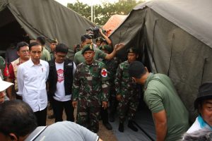 Satgas Yonkes 2 Kostrad Terima Kunjungan Presiden Joko Widodo