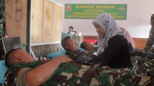 Peringati HUT Ke-73 TNI Yonif Para Raider 502 Gelar Kegiatan Donor Darah