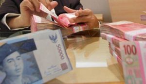 Rupiah Masih Terkapar di Level Rp 14.915 per USD