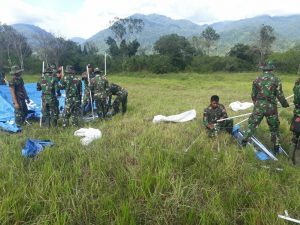 Satgas Divif 3 Kostrad Dirikan 104 Tenda Huntara di Desa Bangga, Sigi