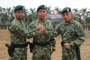 Pangdivif 2 Kostrad Pimpin Prosesi Estafet Kepemimpinan Yonkes 2 Kostrad dan Yonkav 8 Kostrad