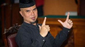 Polda Jatim Tetapkan Ahmad Dhani Jadi Tersangka Ujaran ‘Idiot’