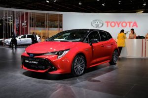 Toyota Rilis Dua Model Corolla Bermesin Hybrid