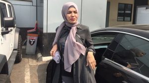 Nikita Mirzani Ditetapkan Jadi Tersangka Atas Laporan Sajad Ukra