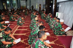 Sambut Tahun Baru 2019, Prajurit Makostrad Gelar Istighosah dan Doa Bersama