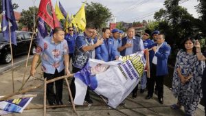 Andi Arief Sebut Perusak Baliho Demokrat Disuruh Partai Berkuasa