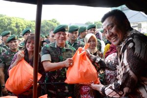 Bazar Murah, Meriahkan HUT Ke -58 Kostrad