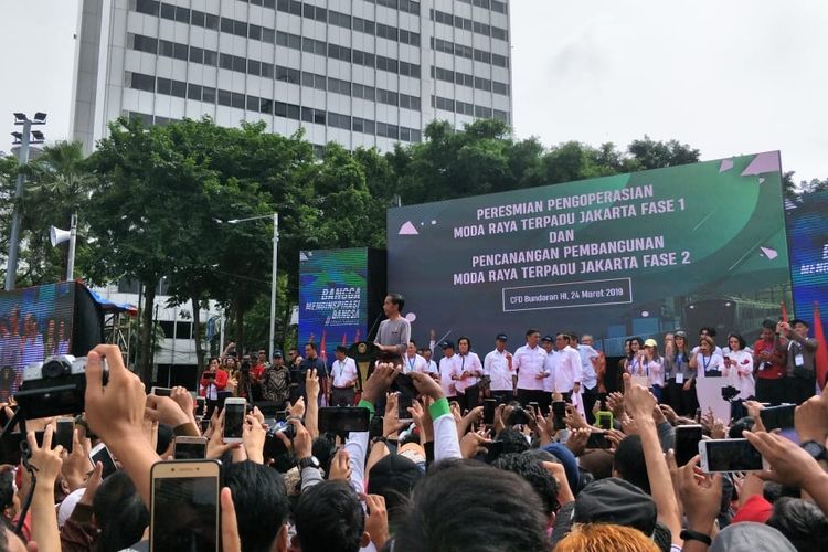 Jokowi Resmikan MRT Jakarta Fase I di Bundara HI