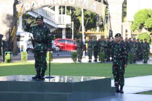 Kaskostrad Pimpin Upacara 17-an Bulan Maret Tahun 2019 di Makostrad