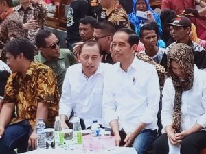 Jokowi Dinobatkan Sebagai Presiden yang Peduli Bakso