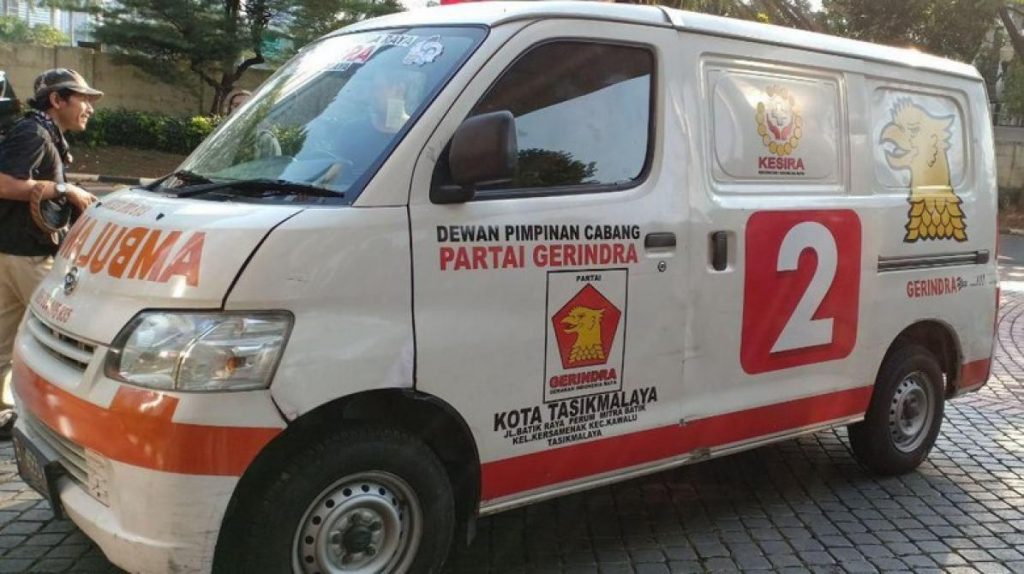 Ambulans Gerindra yang Berisi Batu Diduga Milik Adik Prabowo