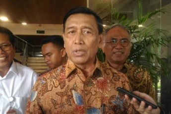 Wiranto Bentuk Tim Pemantau Pencaci Jokowi