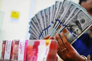 Rupiah Anjlok ke Rp14.435/USD Imbas Perang Dagang