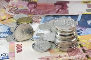 Sentimen AS Bikin Rupiah Melemah ke Rp14.305/USD