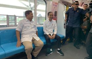 Jokowi-Prabowo Bertemu di Stasiun MRT Lebak Bulus