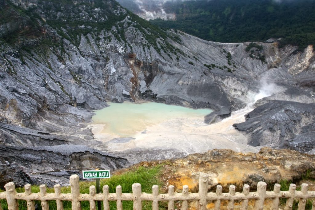 Besok, Taman Wisata Tangkuban Perahu Kembali Dibuka