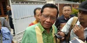 Amien Rais Bakal Jewer Menteri Jokowi yang Tak Becus Kerja, Mahfud MD: Nanti Saya Ketemu Biar Dijewer