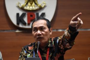 Saut Situmorang: KPK Harusnya Penjarakan 5 Orang dalam Sehari