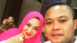 Peramal Nyai Kidul Mengaku Didatangi Sosok Mantan Istri Sule dalam Mimpi, Ramal Misteri Kematian dan Nasib Bayi