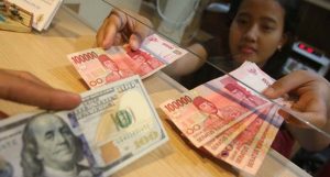 Rupiah Dibuka Melemah di Rp13.612/USD