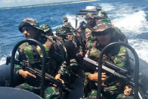 Satgas Pulau Terluar XIII Laksanakan Patroli Laut di Pulau Ndana Satgas Puter XXIII