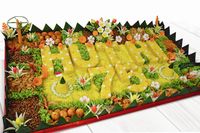 Nasi Tumpeng Raksasa Meriahkan HUT Kemerdekaan RI Ke-75