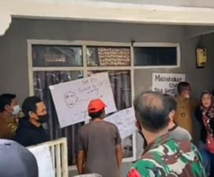 Kasus Satu Keluarga Diusir Warga di Bandung, Karena Geram Ayah Diduga Hamili Anaknya